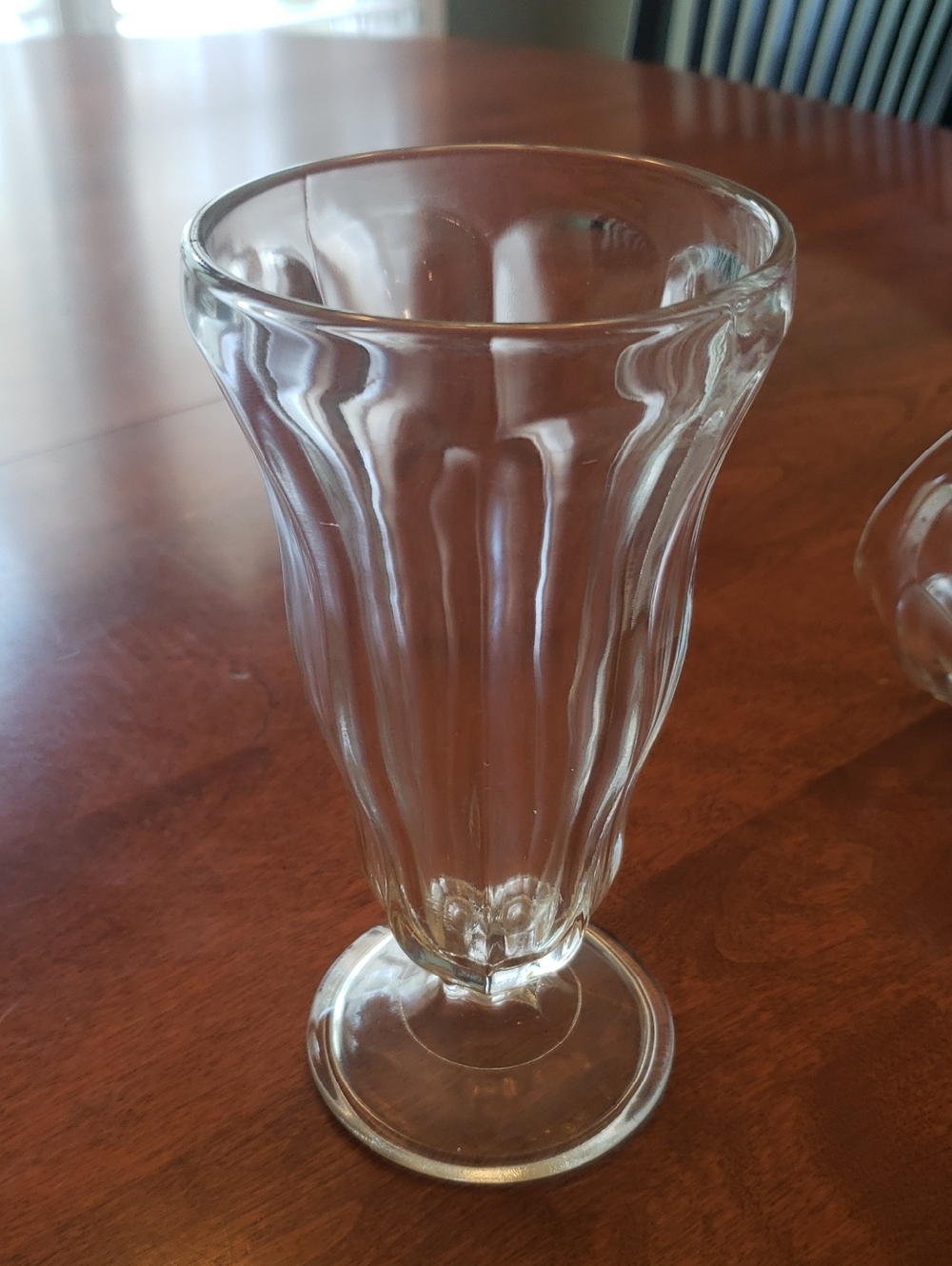 Vintage Assortment of Clear Footed Glass Sundae/Dessert Cups (Set Of 4) - Picture 7 of 10